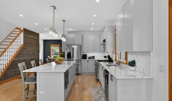 4362 Lake St, Bridport, VT 05734