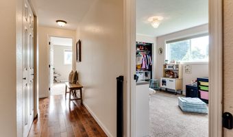 2790 32ND St, Springfield, OR 97477