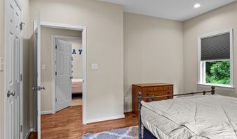 427 Valley View Dr, Aylett, VA 23009