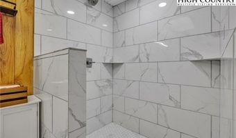 9211 N NC Hwy 194 N, Lansing, NC 28643