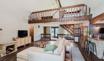 8414 Gallant Fox Dr, Indianapolis, IN 46217