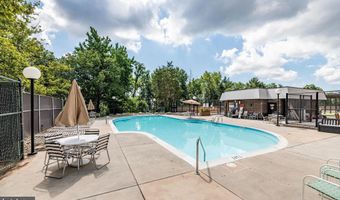 250 S REYNOLDS St 1004, Alexandria, VA 22304