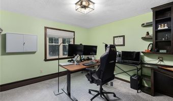 365 W Wrentham Rd, Cumberland, RI 02864
