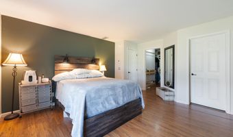 1553 Main St, Barnegat, NJ 08005