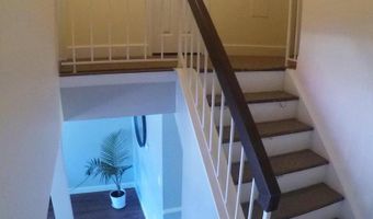 8702 VILLAGE GREEN Ct, Alexandria, VA 22309