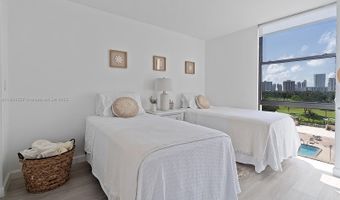 20301 W Country Club Dr 728, Aventura, FL 33180
