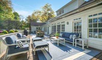 58 Knollwood Ln, Darien, CT 06820
