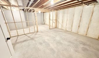 8296 Kettle Oak Dr SE, Alto, MI 49302