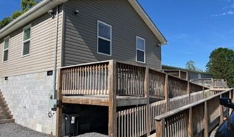 127 Calhoun St, Alderson, WV 24910