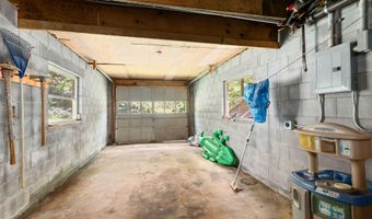95 Cherokee Ave, Andrews, NC 28901