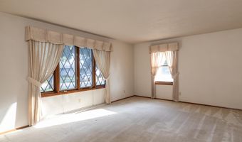 1717 E LINDBERGH St, Appleton, WI 54911