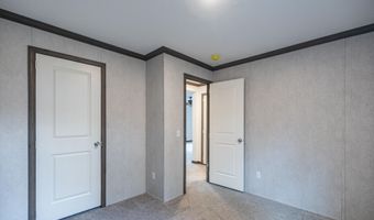 5 Braman St, Auburn, ME 04210