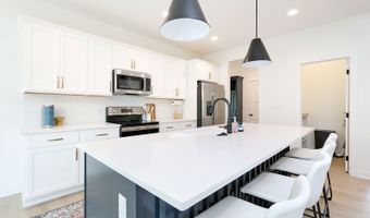 1600 Marina Cove Dr, Polk City, IA 50226