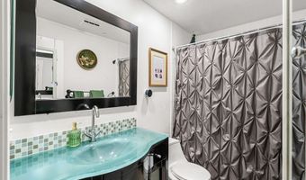 2 Clarendon St 102, Boston, MA 02116
