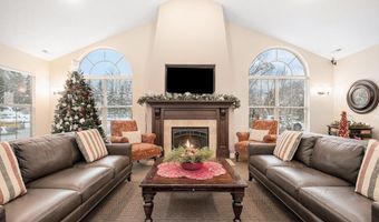 856 Bridge Crest Dr SE, Ada, MI 49301