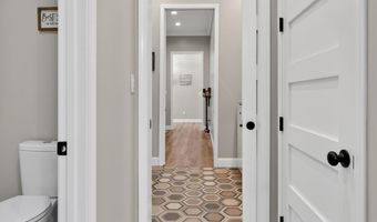 355 Shadows Lawn Dr, Athens, TN 37303