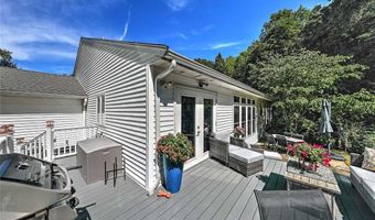 138 Jenckes Hill Rd, Lincoln, RI 02865