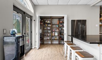 77 W Greenbush Rd, Bass River, NJ 08224