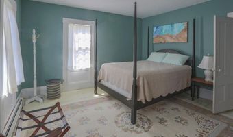 53 Congress St, Belfast, ME 04915