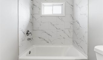 307 S Lawnview Dr, Austin, IN 47102