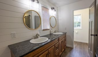 1588 Sunrise Rd, Bonners Ferry, ID 83805