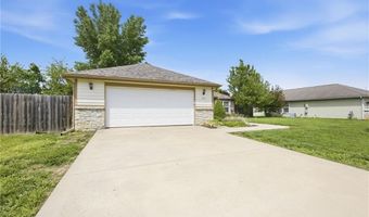 218 Hillside Dr, Baldwin City, KS 66006