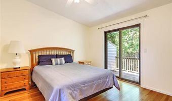 101 Cardinal Dr, North Kingstown, RI 02852