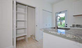 23041 Roundtree Ave E, Alva, FL 33920