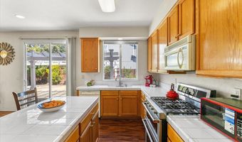 1336 Funston Dr, Santa Rosa, CA 95407