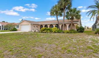 736 FLAMINGO Dr, Apollo Beach, FL 33572