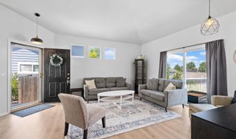 1509 SUMMERSET Dr, Cheyenne, WY 82001