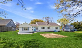 15 Valley View Dr, Cumberland, RI 02864