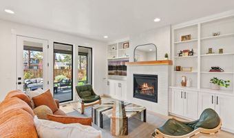 1185 NW Singleton Pl, Bend, OR 97703