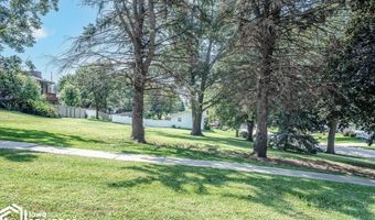305 E 21St St, Atlantic, IA 50022