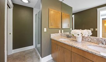 754 Rustic Ln, Cheshire, CT 06410