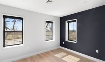 631 Saratoga St 4, Boston, MA 02128