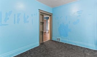 5839 McMillan St, Allen Park, MI 48209