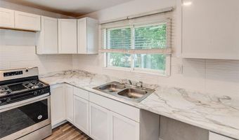 3210 Clifton Ave, Alton, IL 62002