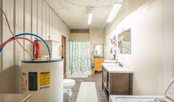 18180 Us 160, Alton, MO 65606