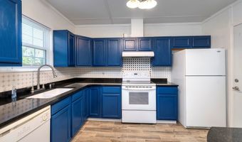 411 N Main St, Bishopville, SC 29010