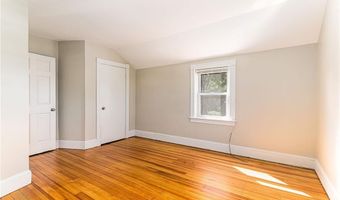 97 Williams Ave, East Providence, RI 02914