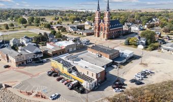 108 W 1st, Dyersville, IA 52040