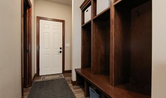 1604 W River Bend St, Brandon, SD 57005