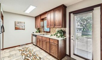 2712 9th Ave, Anoka, MN 55303