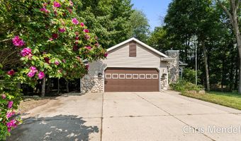 11121 Timberline Dr, Allendale, MI 49401