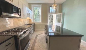 318 BAINBRIDGE St, Philadelphia, PA 19147