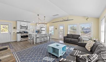 21 E 9th St, Barnegat Light, NJ 08006