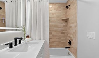 29 W 9TH St, Bayonne, NJ 07002