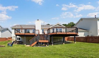 638 Oak Springs Trail Dr, Ballwin, MO 63021