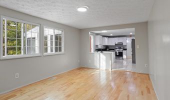 8463 MONARCH Ct, Annandale, VA 22003